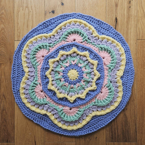 Mini Mandala - Rug
1