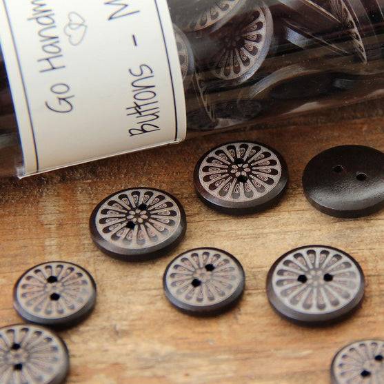 Wooden Marguerit Buttons - Go Handmade
2