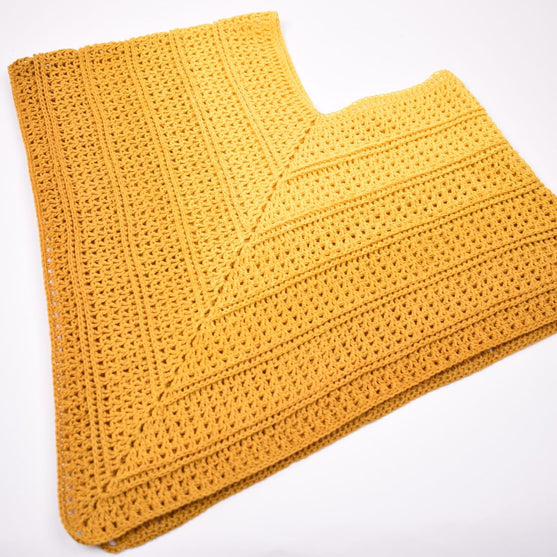 Timeless Child Poncho – Sultan
4