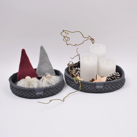 Decoration trays with round leather base - Christmas
5