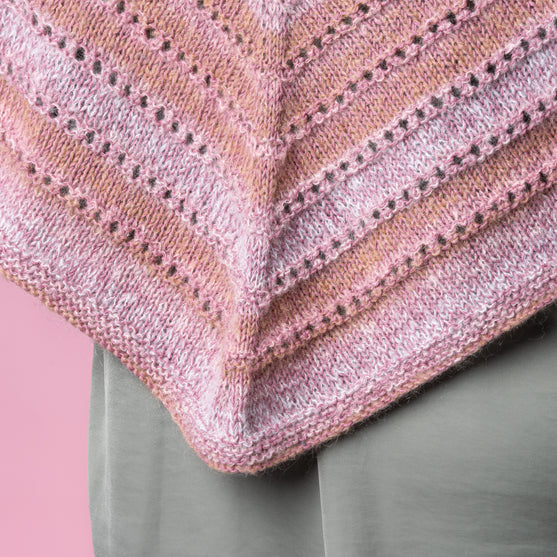Rav - Shawl
4