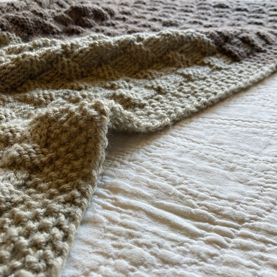 Alexander - Baby and childrens blanket
6