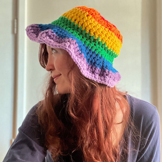 Jazzy - Bucket Hat
2