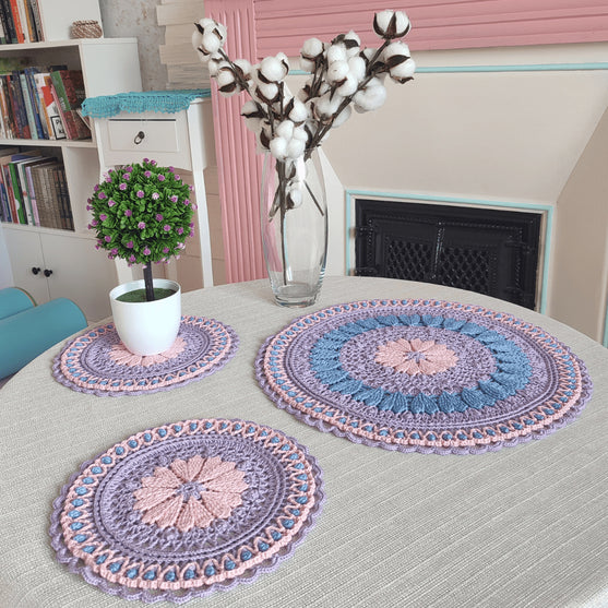 Gwendolyne - Placemat
5