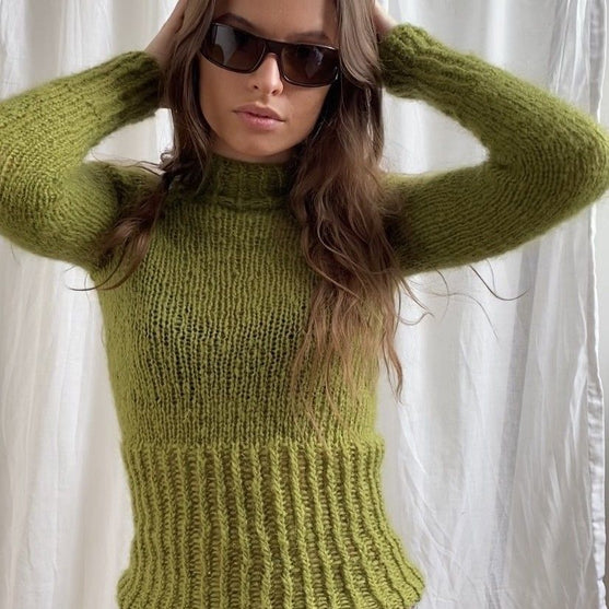 Paris - Light Sweater
2