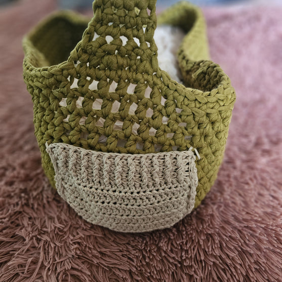 Puppy - Dog Pouch
4
