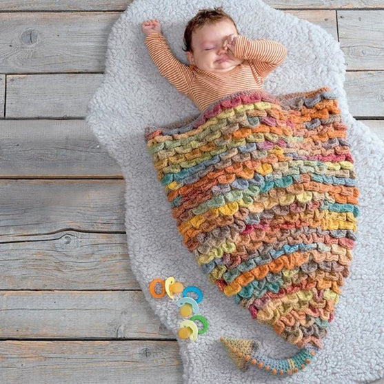 8024-382 - Dragon Tail Baby Sack
3