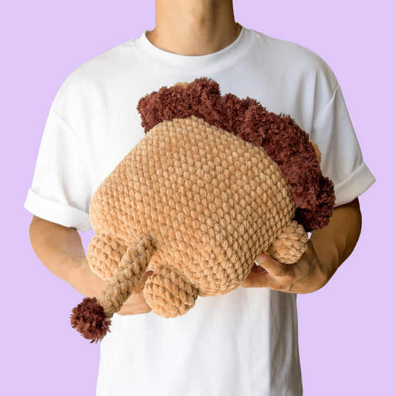 Giant Lion
2
