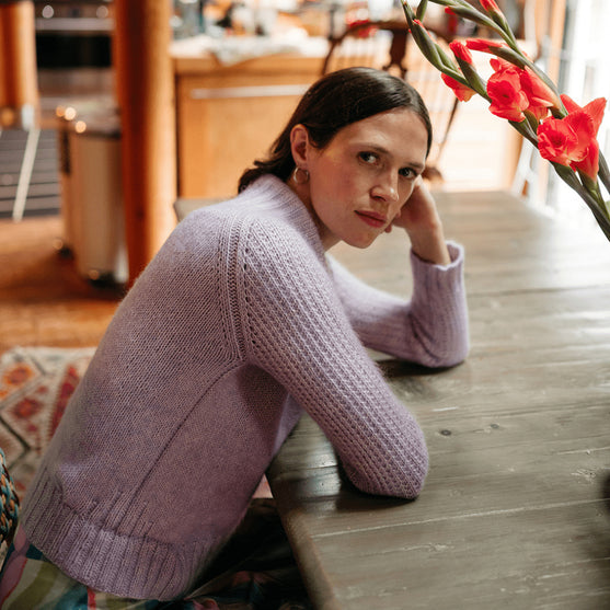 Jacaranda - Raglan Pullover
1