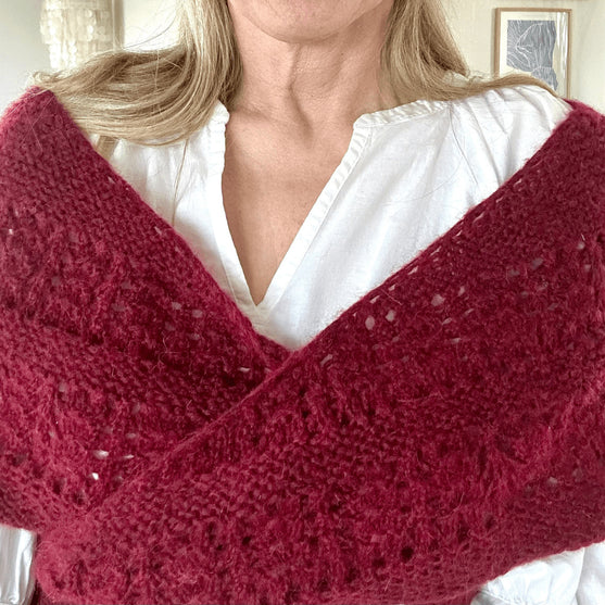 Lucia Scarf
1