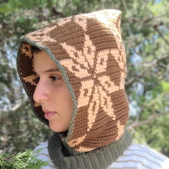 Winter Star - Hood
4