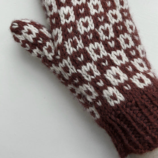 Easy Colour Mittens
4