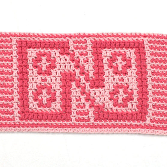 Hooked on You - Scarf
6