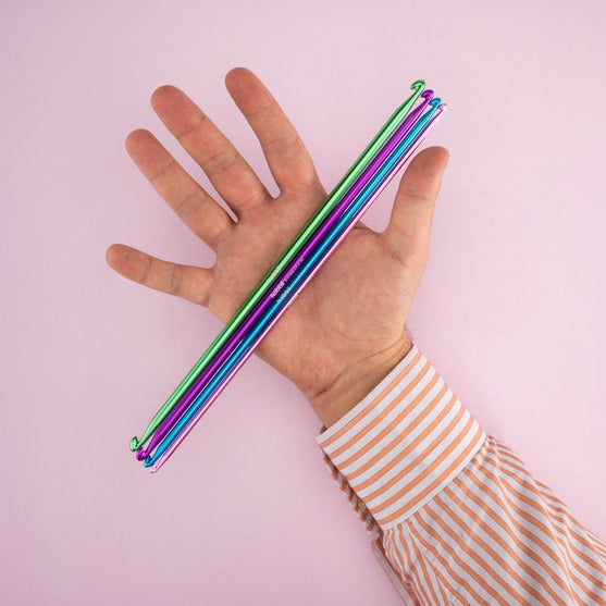 Alu Double Ended Tunisian Crochet Hook Set - 28 cm - Hobbii
4