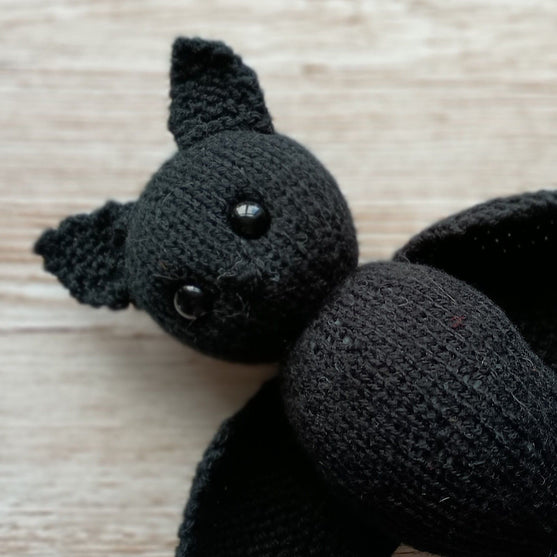 Bernard Bat
7