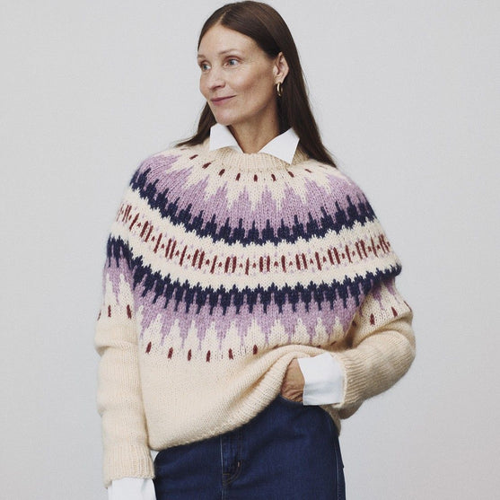 Dorthea - Yoke Sweater
6