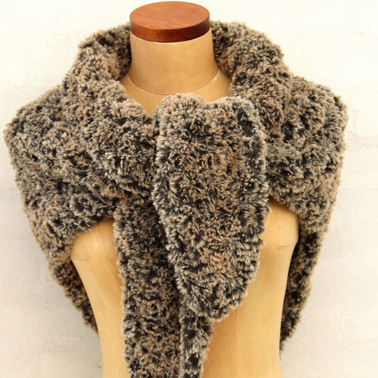 Granny Shawl Fur Lux