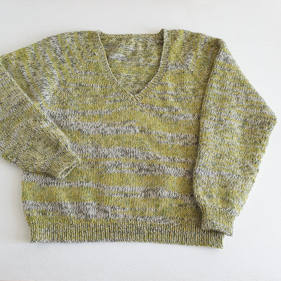 Meryl - V-neck sweater
2