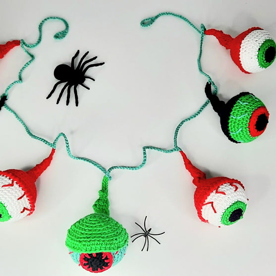 Eyeball Garland - Decorations
3
