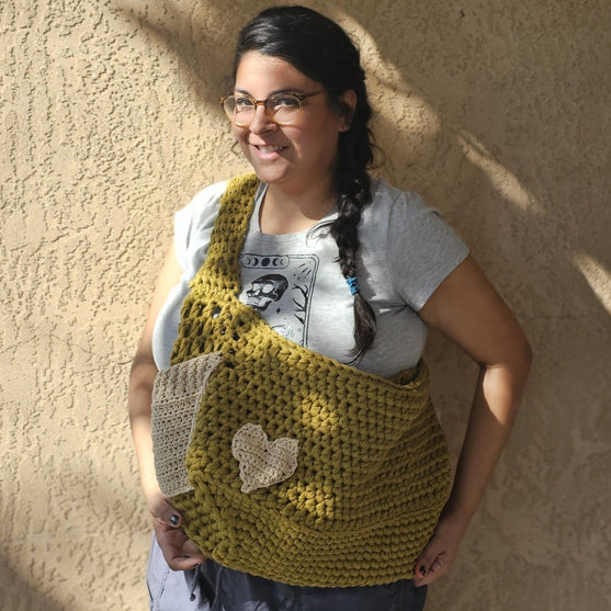 Puppy - Dog Pouch
2