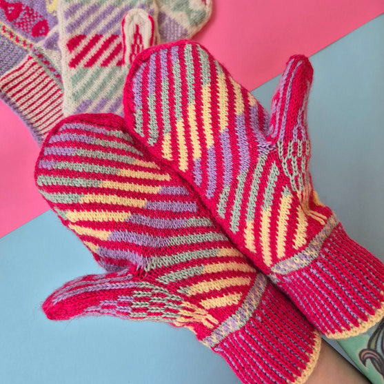 Bow Pop Mittens
4