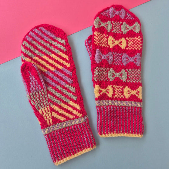 Bow Pop Mittens
5