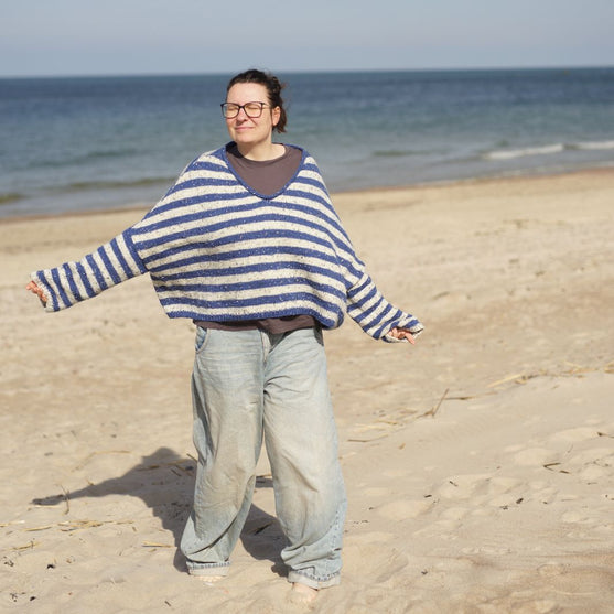 Marine - Sweater
6