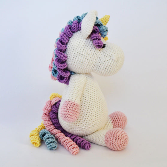 Ea the Unicorn
3