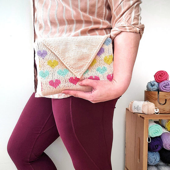 Booklover - Clutch
3