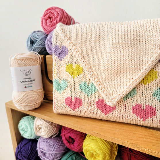 Booklover - Clutch
5