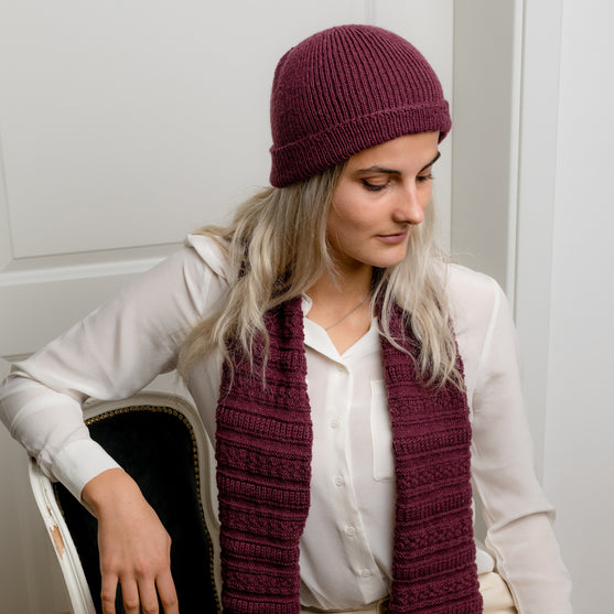 Estense Hat and Scarf
4