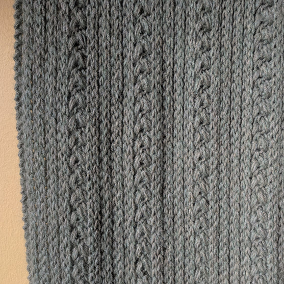 Tröska - Sweater Shawl
8