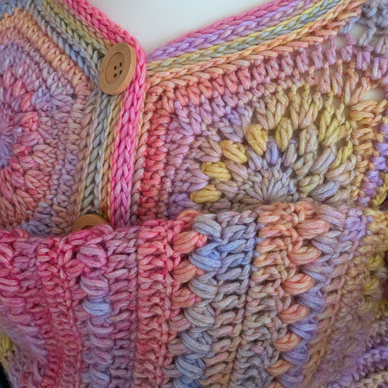 Dahlia - Cardigan
4