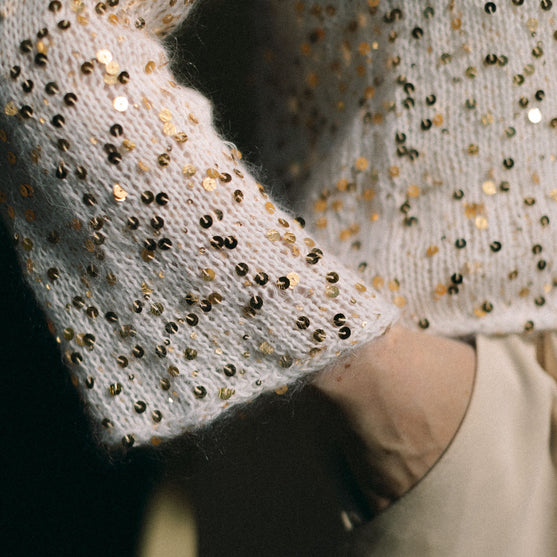 Summer Lotus Sparkle - Blouse
8
