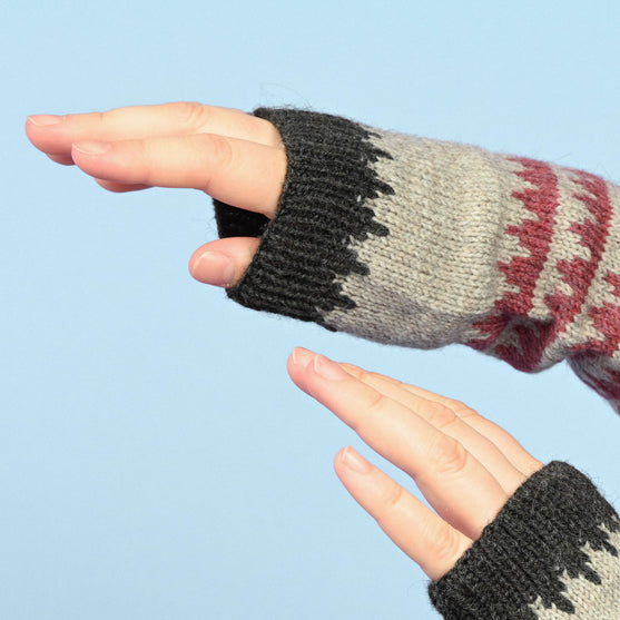 Arm Warmers in stranded colorwork
3