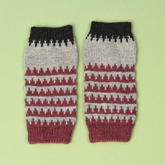 Arm Warmers in stranded colorwork
8