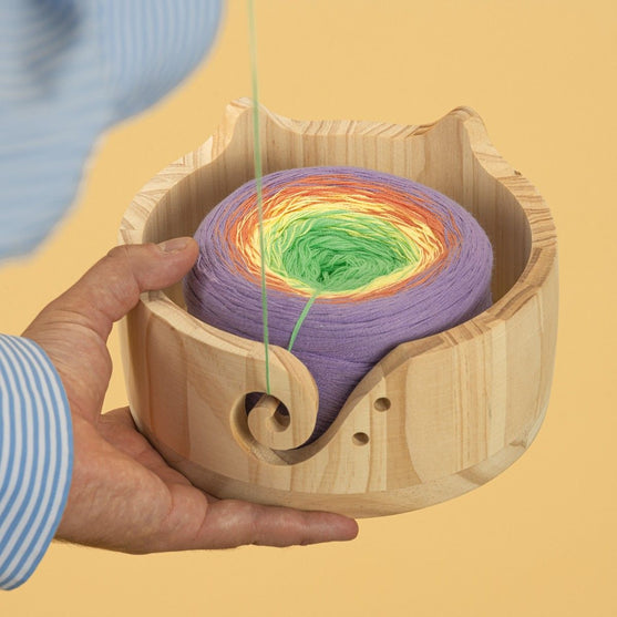 Wooden Yarn Bowl - Cat - Hobbii
4
