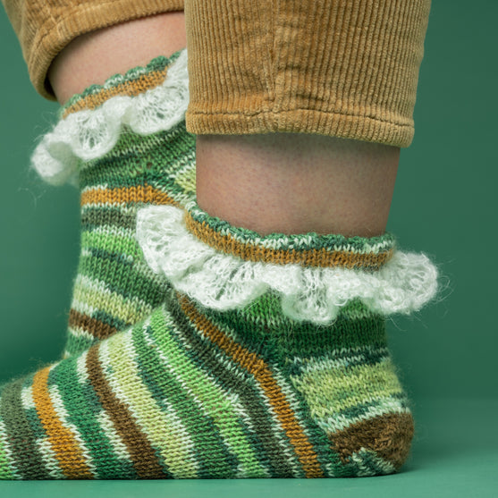 Frigg - Short socks with ruffles
2