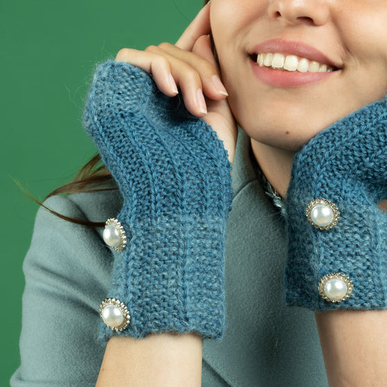 Freja - Wrist Warmers
2