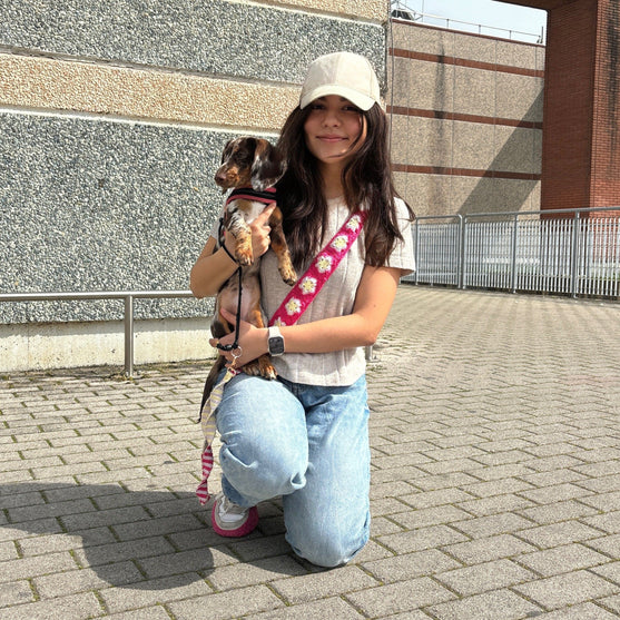Lacy - Hands-free leash
2