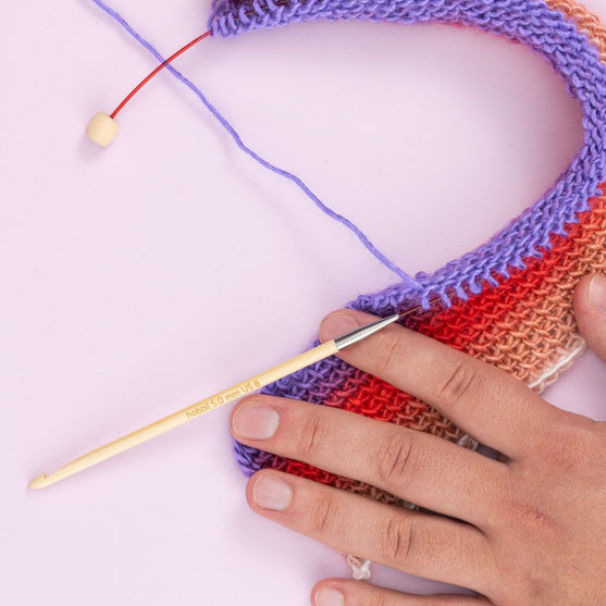 Bamboo Tunisian Crochet Hook with Wire - 50 cm (20 in) - Hobbii
3