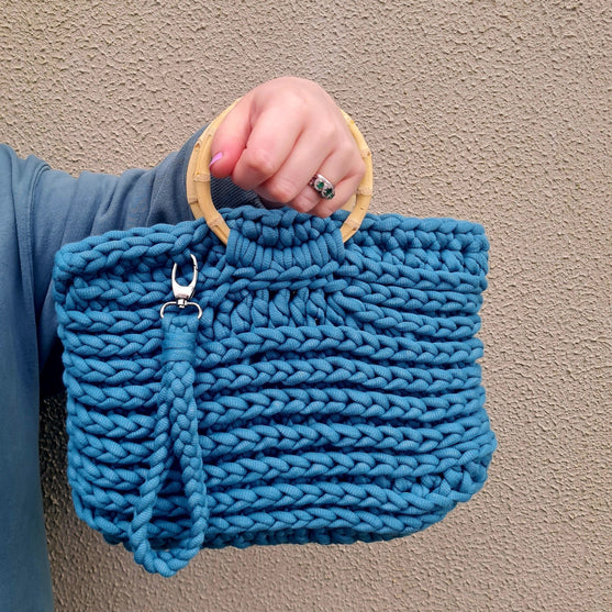 The Beach Waves Bag
4