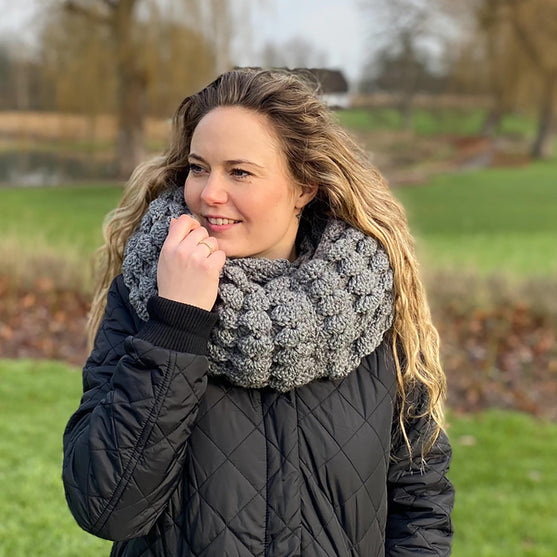 Deep Waves - Tube Scarf
1