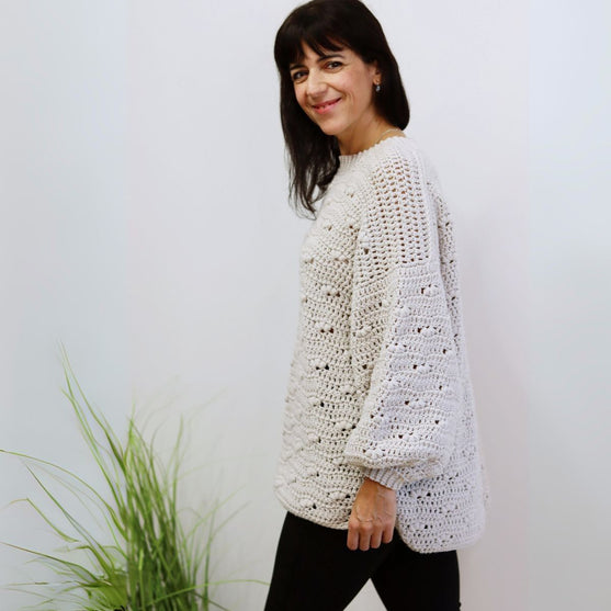 Mia - Sweater
2