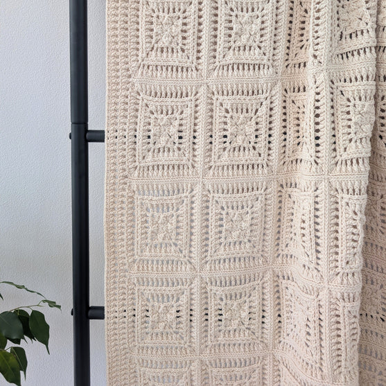 Soft Breeze - Blanket
3