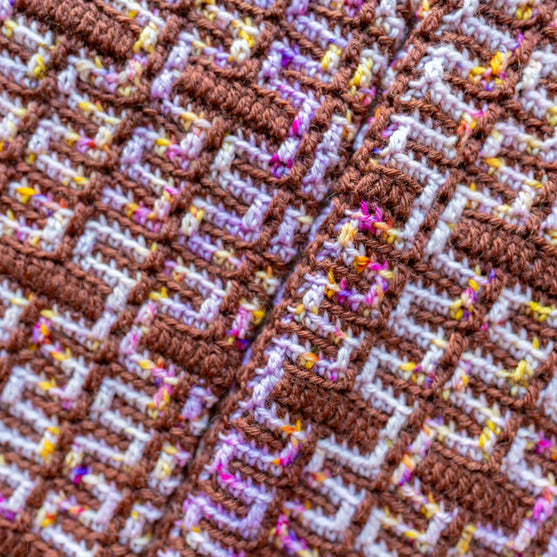 Twisted Maze - Leg Warmers
11