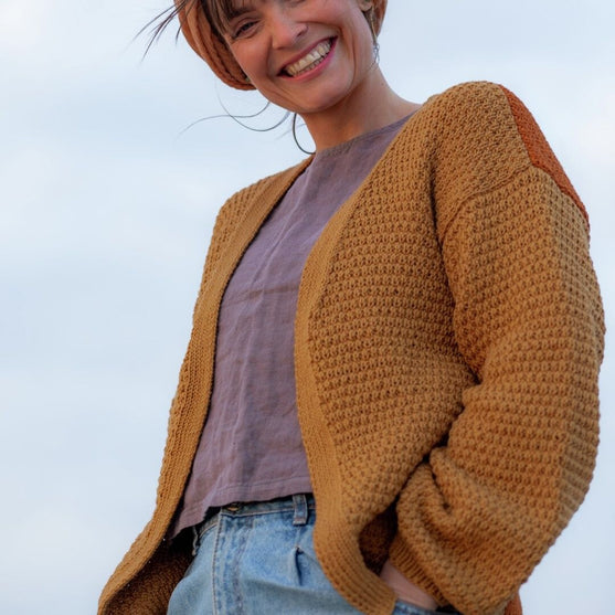 437-16 Vilja Cardigan
4