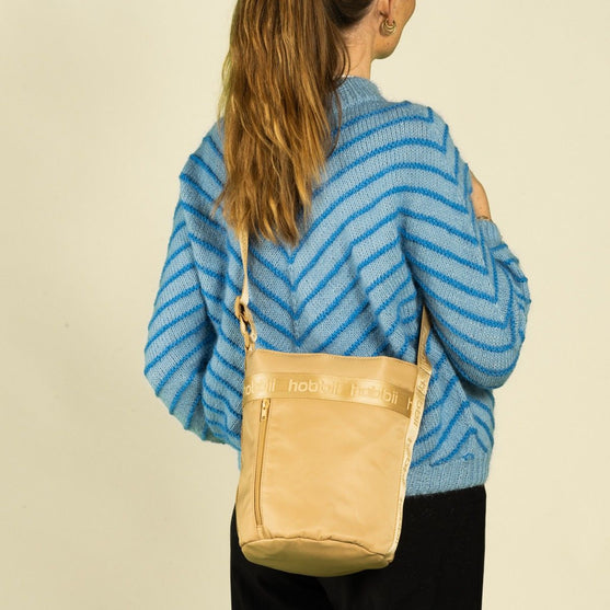 Bucket Bag - Hobbii
4