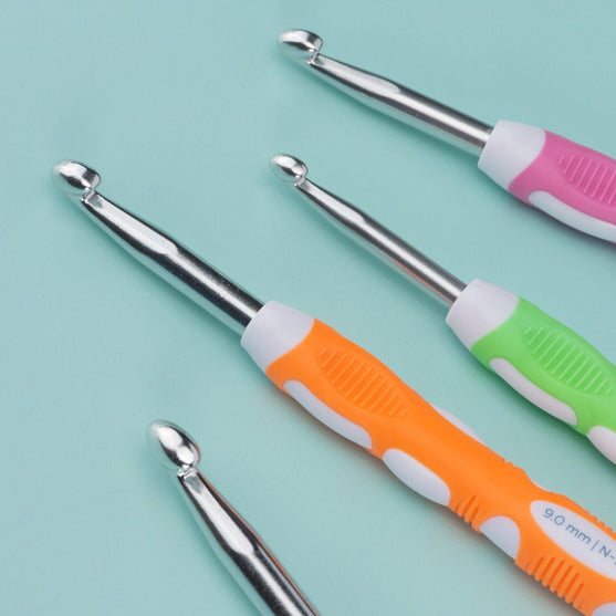 Duo Touch Crochet Hook set - 4 sizes - Hobbii
5