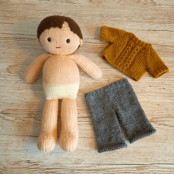 Eric - Doll
5